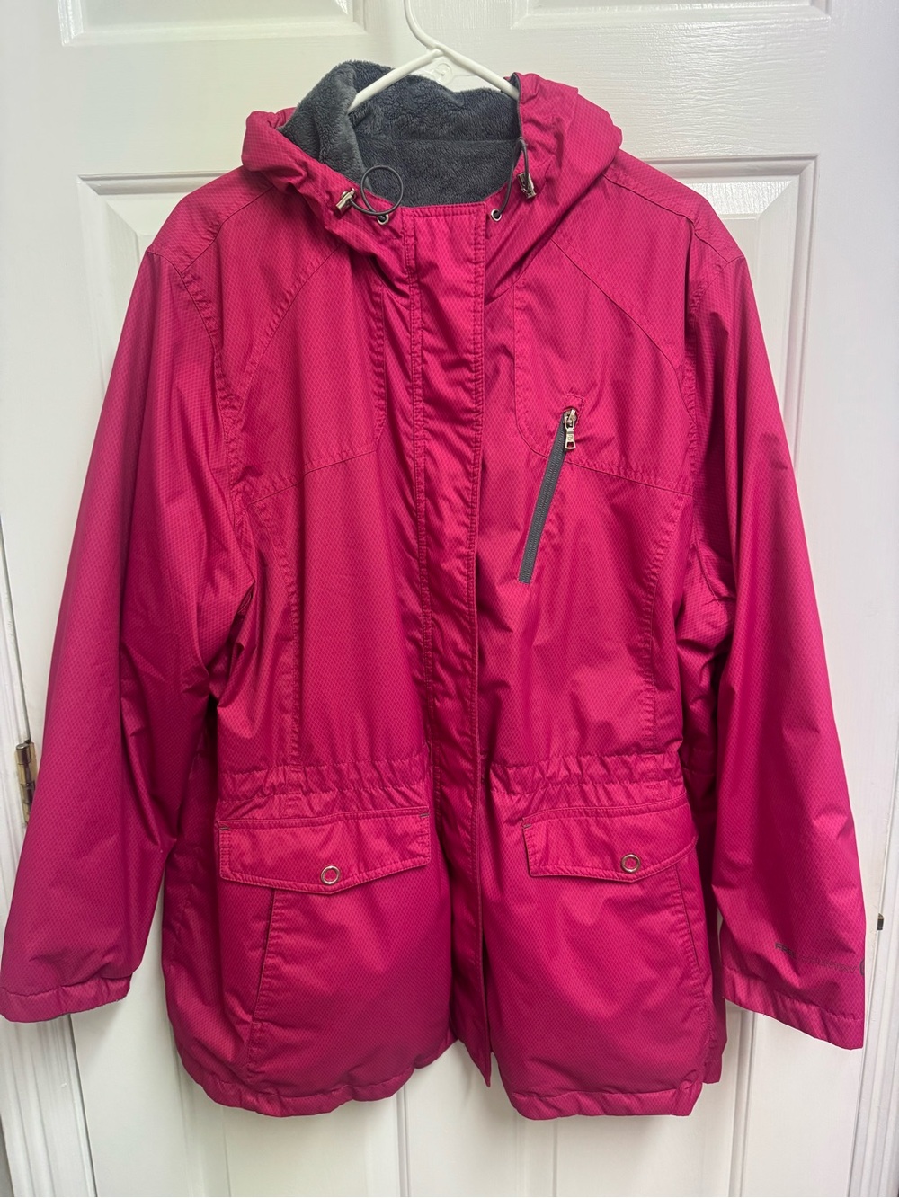 Free Country magenta fleece lined reversible rain coat jacket. Size 2XL